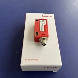 Cảm biến quang điện phản xạ ngược phân cực Leuze 50138203 PRK3C.A3/6T-M8