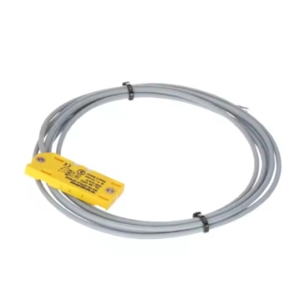 Cảm biến tiệm cận điện dung Turcks BC10-QF5.5-AP6X2 hình chữ nhật 10mm DC PNP-NO, cáp 3 dây có vỏ bọc, giá tốt