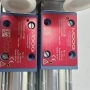 Van Servo MOOG D633